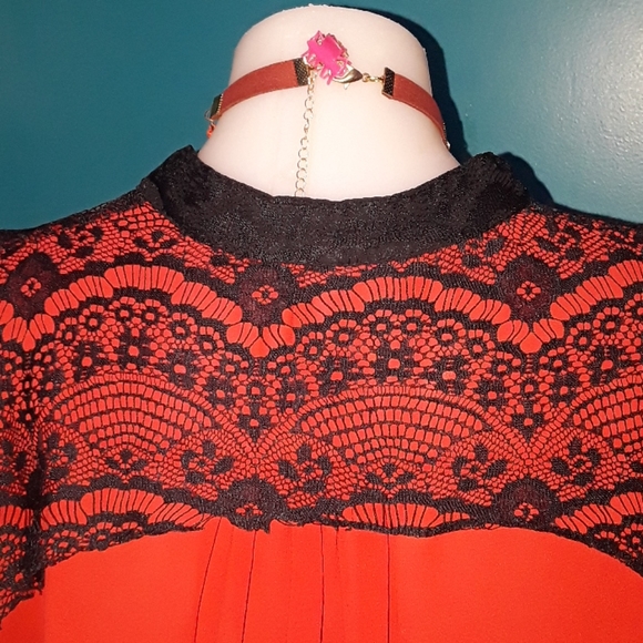 Red top - Picture 4 of 4